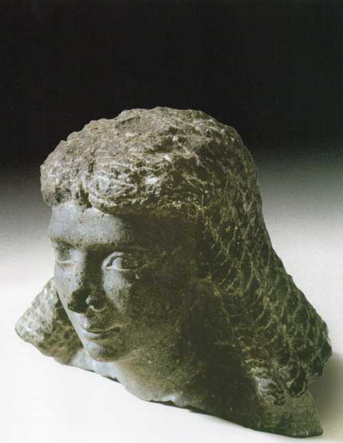 16. Taposiris Magna. Acropolis. Black granite head from the half-size, late-hellenistic, statue found during Hungarian excavations (Vörös 2004, p. 131)