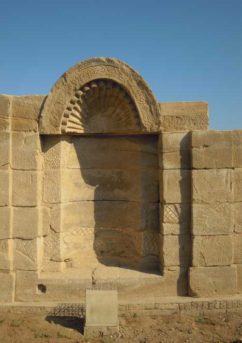 10. Dendera. basilica- detail of decoration (PAThs Team, January 2018)