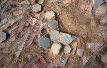 14. Marea. Surviving mosaic floor in opus sectile technique from locus 20  (Szymanska, Babraj 2008 b)